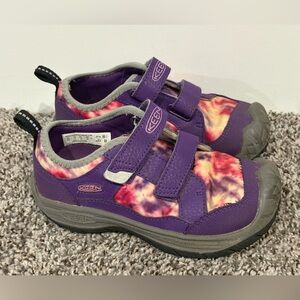 KEEN Kids Sneakers in Purple and Pink No Tie Velcro closure size 11c